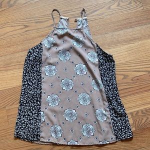 Flowy patterned top